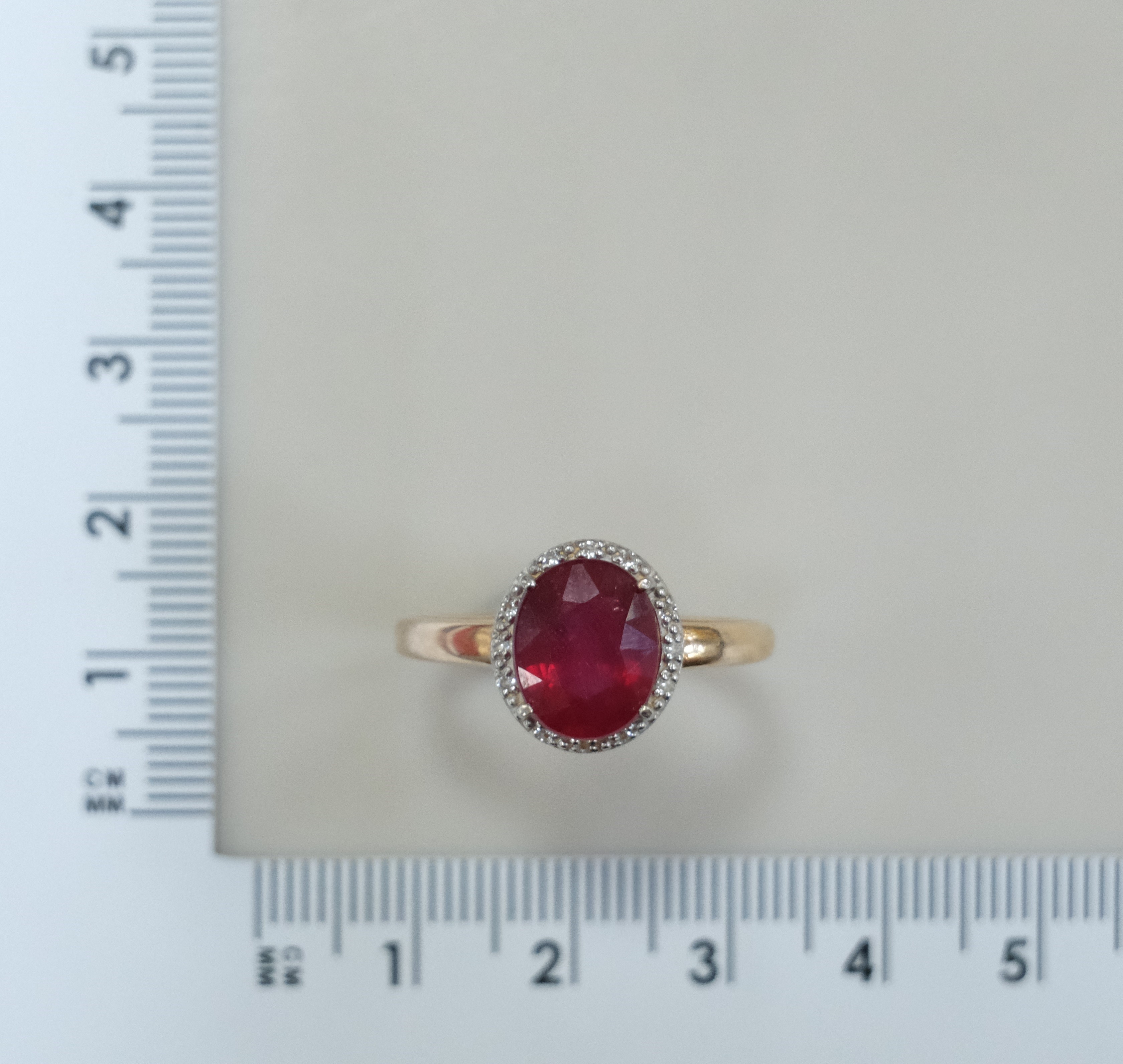 Серебряное кольцо с рубином